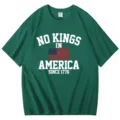 Casual groen dames t-shirt met korte mouwen en Amerikaanse tekstgrafische print voor stijl. - S / Tops / Donkergroen