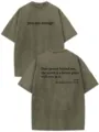 Maglietta a maniche corte in cotone oversize lavata in stile vintage con stampa grafica. - S (Consigliato 105-125 Jin) / Top / Verde Militare 2
