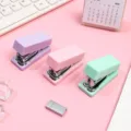 Süsser Macaron Mini Tacker Pastel Lila Pink Gruen Tragbar Buero Schreibwaren Werkzeug - Gemischte Farben