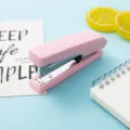 Macaron pink portable handheld stapler for students, compact office and school binding tool. - Pink Single Pack (8014)