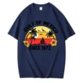 T-shirt manches courtes en coton unisexe Golf de Mexique graphique coucher de soleil - S / Hauts / Bleu marine