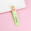 Niedliches Cartoon Mini-Teppichmesser im grünen Karotten-Design für Büro und Alltag. - Grüne Karotte