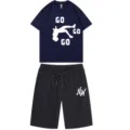 Set estivo casual da uomo, t-shirt a maniche corte blu scuro e pantaloncini neri. - Taglia M / Top e Pantaloni / Top Blu Scuro Pantaloni Neri
