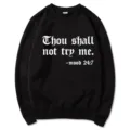 Sweat-shirt noir à col rond avec impression de texte gothique blanc élégant sur la poitrine pour hommes. - S / Hauts / Col Rond Noir