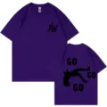 T-shirt viola a maniche corte con stampa di lettere sul petto e grafica sulla schiena. - XS / Top / Viola 318