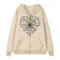 Beigefarbene Kapuzenjacke mit Reißverschluss und Herz-Spinnennetz-Grafik Streetwear - S / Oberteile / Khaki