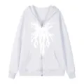 Sweat à capuche blanc zippé avec imprimé graphique gothique, streetwear décontracté. - S / Hauts / Blanc