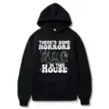 Sweat-shirt à capuche noir à manches longues avec imprimé Halloween drôle pour streetwear. - S / Hauts / Noir