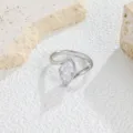 Anillo de acero inoxidable con circonita marquesa detalle, elegante joyería de titanio. - Talla 7 / Plateado