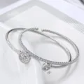 Impresionantes pulseras abiertas de plata con circonitas para mujeres, joya de lujo. - Estilo Geométrico Estrella de Ocho Puntas / Plateado