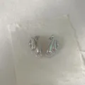 Muschel Zirkon Ohrringe Elegant Modisch Silberfarbe Zirkonia Detailansicht Ohrschmuck - Muschel Ohrstecker (4)