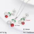 Set orecchini e collana a ciliegia, gioielli con zirconi cubici rossi e verdi da donna. - Stile 2