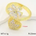 Anello aperto in rame dorato con fiore in zirconia lucida e design a cuore pavé di zirconi. - Aperto regolabile / Bianco