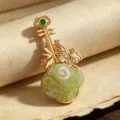 Elegante spilla pipa in stile cinese con ricamo Song, farfalla e raffinato bambù. - Verde