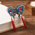 Pinza para el cabello de mariposa esmaltada azul vintage china con borla roja variante. - Estilo Borla Mariposa Cuenta Roja Esmalte / Pinza para el pelo de mariposa mediana