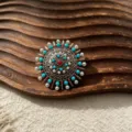 Broche soleil style ethnique tibétain vintage pour femme, alliage vieilli fausses turquoises. - Disque Étoile Hexagonal Turquoise
