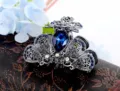 Pince a cheveux strass bleu pistolet metal, elegant accessoire cristal creux pour femmes. - Forme d'Éventail (HC00220) / Bleu