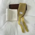Gemütlicher gestreifter Ohrenschützer Winter Stirnband warmer Schal stilvolles Accessoire - Einheitsgröße / Gelb