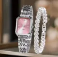Orologio al quarzo da donna e set bracciale con strass brillanti con quadrante rosa chic. - Orologio al quarzo rettangolare sfumato oro/rosa + Set bracciale con strass (16) / Oro