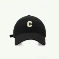 Schwarze Baseballkappe mit C-Stickerei, lässiger verstellbarer Sonnenschutz Dad Hat - Schwarz