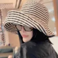 Sombrero de pescador a rayas blanco y negro ala ancha mujer protección solar de verano - M (56-58cm) / Negro y caqui, largo por delante y corto por detrás