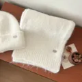 Gemütlicher weißer flauschiger Strickschal und Mütze Set mit Metallschild für Winter warm Outdoor - Weiß (Schal)