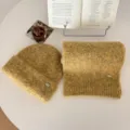 Conjunto de gorro y bufanda de punto amarillo, gorro de invierno cálido y braga de cuello. - Amarillo