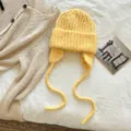 Gorro de punto amarillo con orejeras, sombrero de invierno cálido y acogedor para mujeres. - 22*23 cm / Amarillo