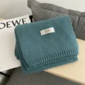 Bufanda de punto verde azulado con etiqueta, accesorio de invierno cálido para mujer. - Azul lago