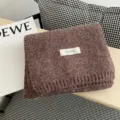 Bufanda de punto marrón acogedora para mujer, accesorio de moda de invierno cálido y chic. - Rosa frijol jaspeado