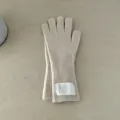 Beige Strick-Fingerhandschuhe mit langen Rippbündchen für kalte Herbst- und Wintertage. - M / Beige