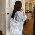 Sac cabas en toile rayée élégant pour femmes, grand sac d'épaule décontracté au quotidien. - 40x42cm / Blanc
