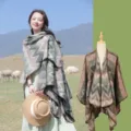 Women ethnic geometric wavy split shawl thick warm winter cape cloak travel outerwear photo prop - 135x150cm / Green