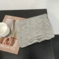 Écharpe en maille torsadée grise hiver épaisse chaude douce unie unisexe cache-cou détail - Gris