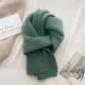 Gemütlicher Winterschal für Damen, weicher Strick-Halswärmer in modischem grünem Stil. - Dunkles Seegrün