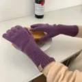 Lila melierte lange Strickhandschuhe für Damen, warme Winter Wolle Fünffinger Handschuhe. - Vollfinger / Melierter Purpur