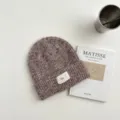 Cómodo gorro de punto marrón para niños, elegante gorro cálido de lana con borde doblado. - Sombrero Caqui