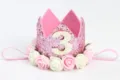 Diadema con corona de tercer cumpleaños rosa brillante con detalles florales - Número 3 / Rosa bicolor