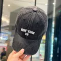 Verwaschene Jeans Baseballkappe mit New York Stickerei, lässige und stylische Kopfbedeckung. - M (56-58cm Verstellbar) / NEW YORK 08 Stickerei Stil / Schwarz