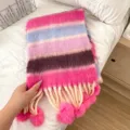 Bunter gestreifter Kinder Winterschal mit Bommeln und Fransen, kuschelig warm an kalten Tagen. - 26X145cm / Rosenrot (Pompon)