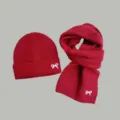 Kinder rotes Strickmütze und Schal Set mit süßer weißer Schleifenstickerei, warmer Winter. - Burgunderrot