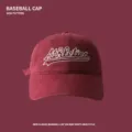 Klassische Washed Cotton Baseball Cap für Damen und Herren, weiche Kappe in Weinrot. - Einstellbar (54-60) / Burgunderrot