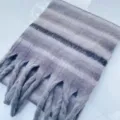 Sciarpa con frange sfumate da donna inverno accogliente calda lavorata a maglia scialle - 42X220cm / Grigio
