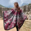 Ethischer Stil Damen Winter dicker Strick Umhang Schal geometrisches Muster Reise Cape warm - Kleine Blumenkreise in Weinrot