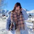 Écharpe d'hiver en laine à carreaux pour femme, design color-block tendance, douce et très chaude. - Carreaux tic-tac-toe - Brun moka