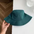 Sombrero de cubo de algodón verde oscuro para mujer, elegante gorra de protección solar. - M (56-58cm) / Verde Oscuro