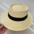 Chapeau de paille plat femme ete mode plage protection solaire retro francais bord plat - Réglable (55-60cm) / Beige avec ruban noir