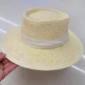 Femme ete chapeau de paille plat retro plage chapeau de soleil decontracte elegant fedora - Réglable (55-60cm) / Beige avec ruban blanc