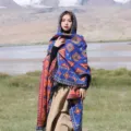 Ethnic style knitted hooded shawl with tassels, warm winter cloak for women travel photo outdoor. - Triangle Pattern Hooded Poncho, Royal Blue