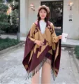 Herbst Winter Strick Poncho Cape für Damen, ethnische geometrische Muster Quasten Schal. - Stufenkaros in Beige und Kaffeebraun